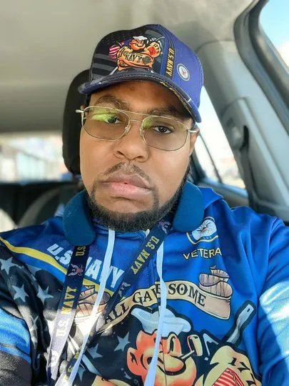 Customer photo of Navy sweat jacket & hat